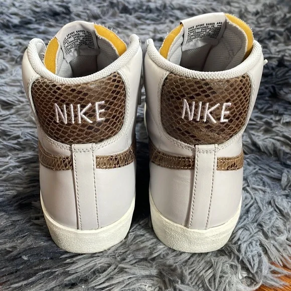 Nike Blazers Mid ‘77 VNTG *Reptile* - Picture 4 of 4